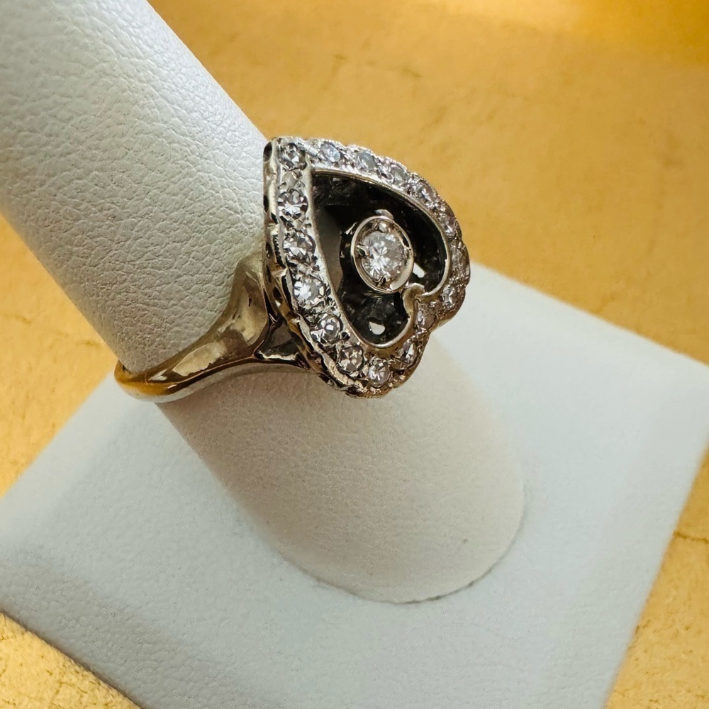 14K White Gold Vintage Art Deco Floating Heart Diamond Ring size 8.75